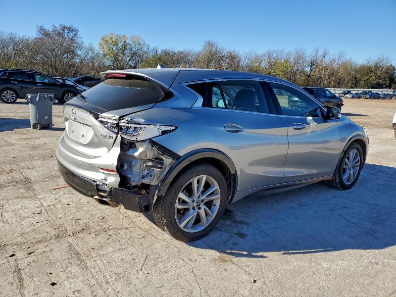 2018 Infiniti Qx30 Base