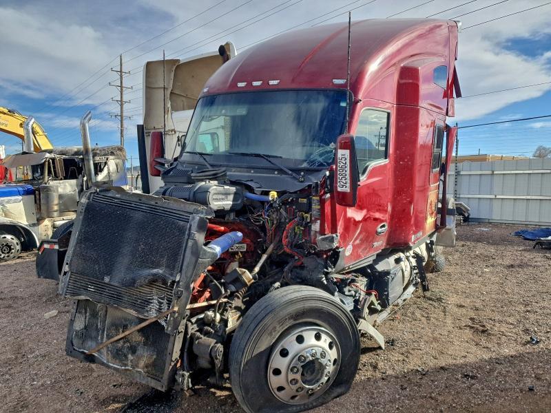 2023 Kenworth T680 Semi Truck