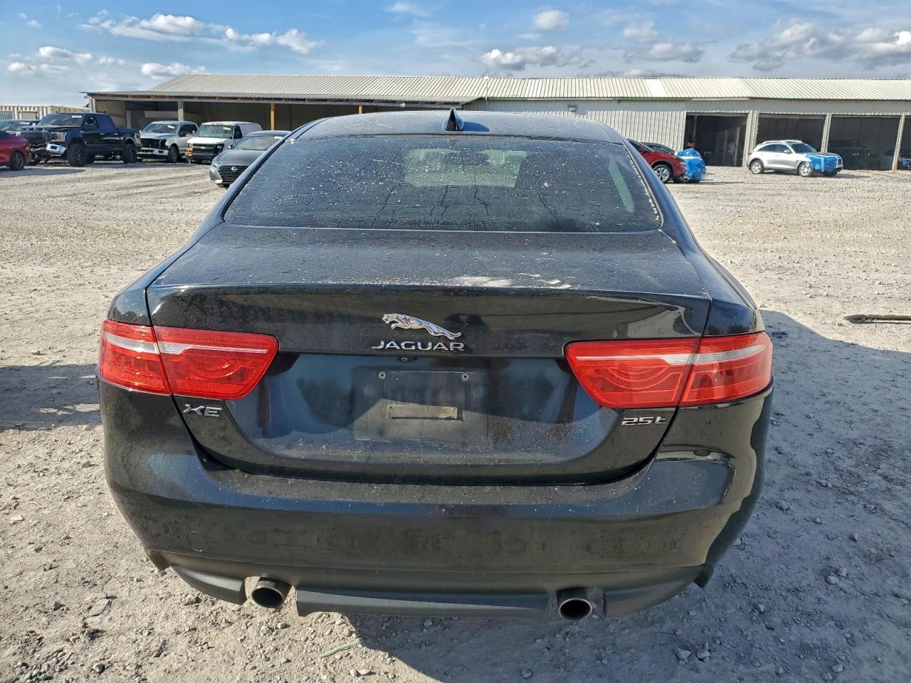 2017 Jaguar Xe Prestige