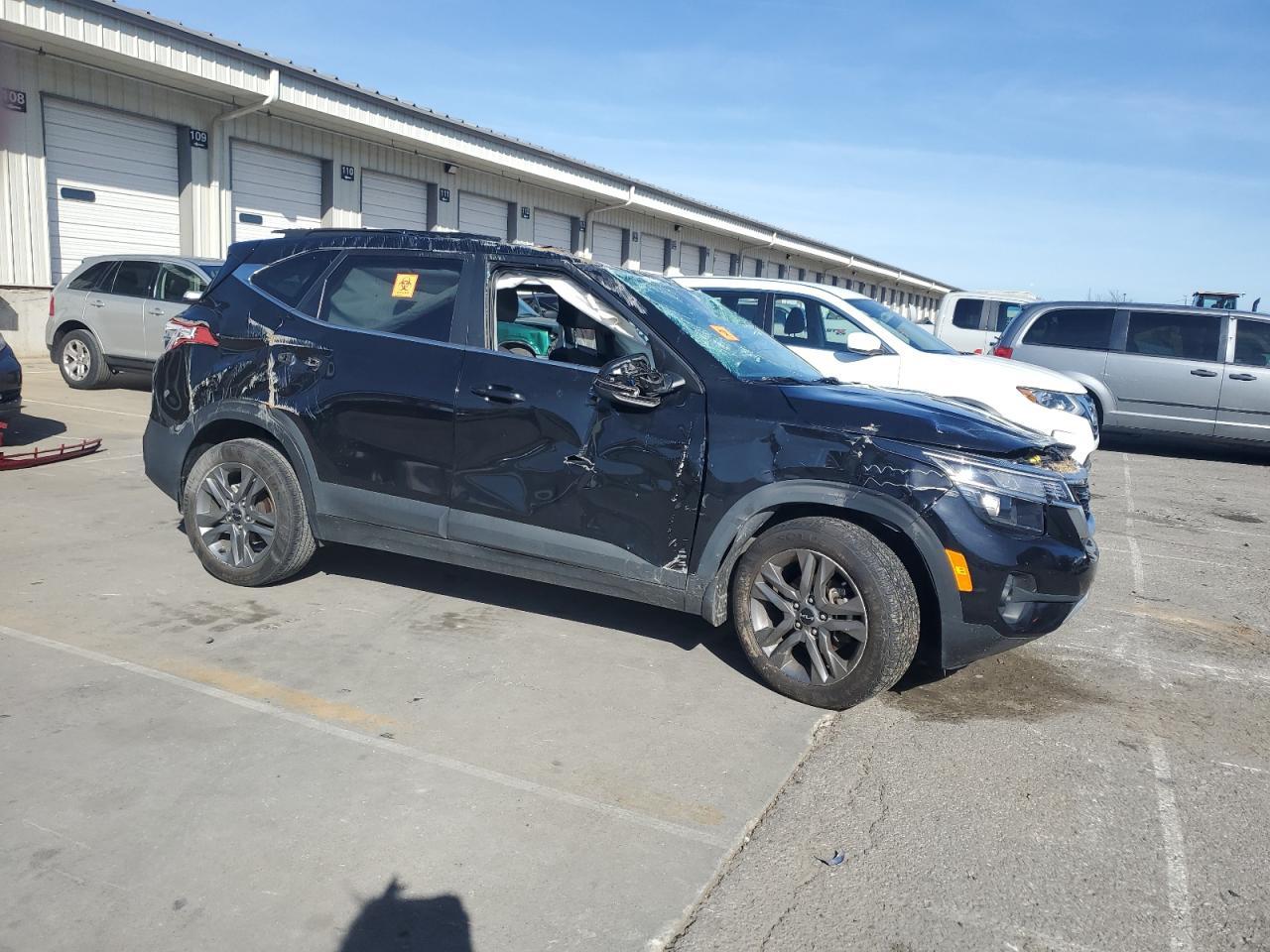 2023 KIA Seltos s