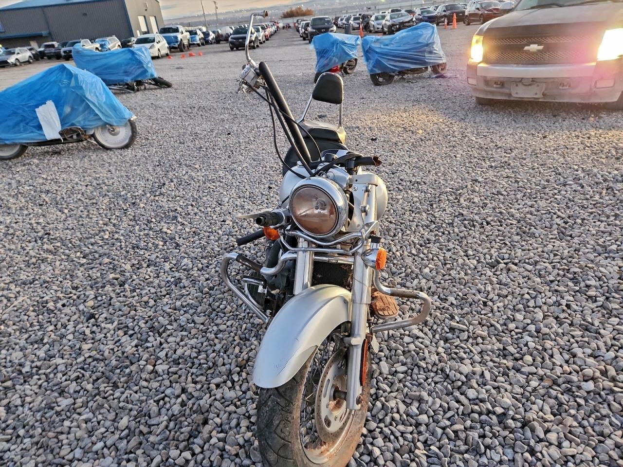 2006 Kawasaki Vn900 b