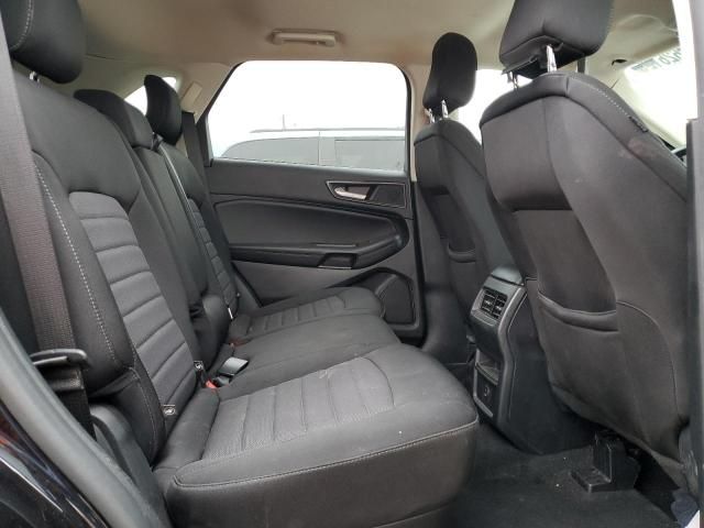 2021 Ford Edge se