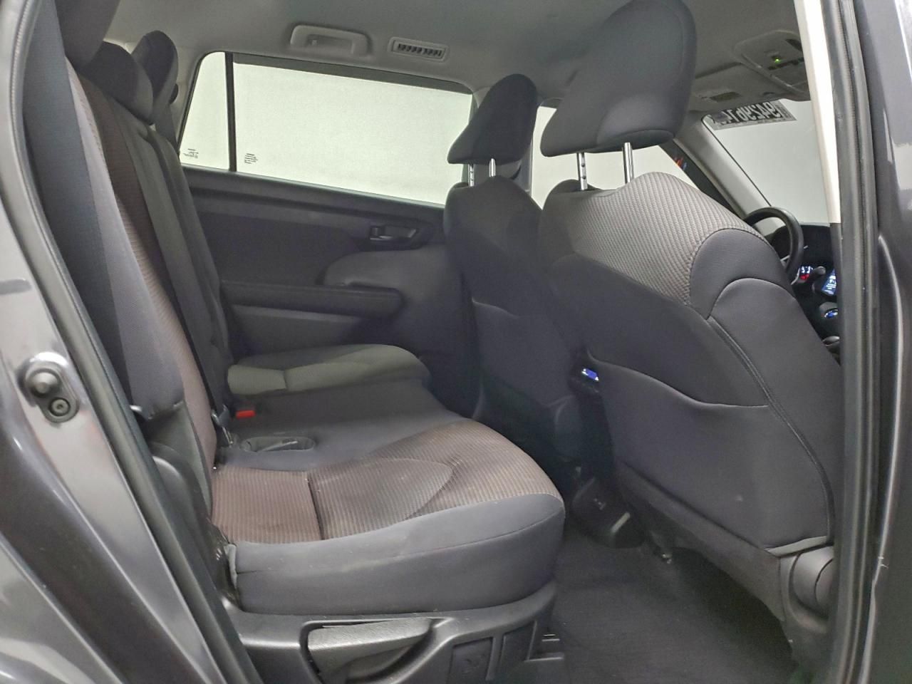 2022 Toyota Highlander l