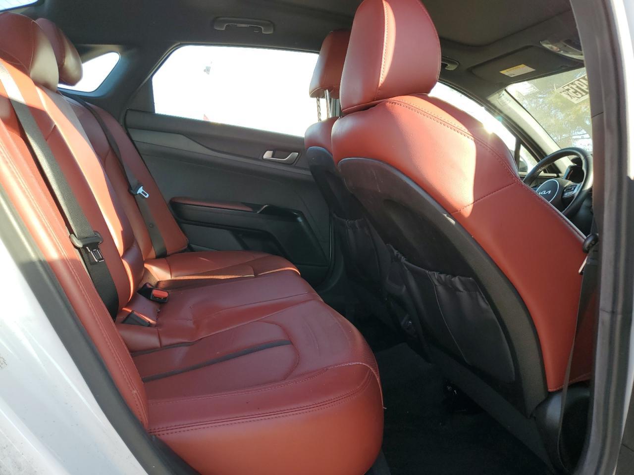 2022 KIA K5 gt Line