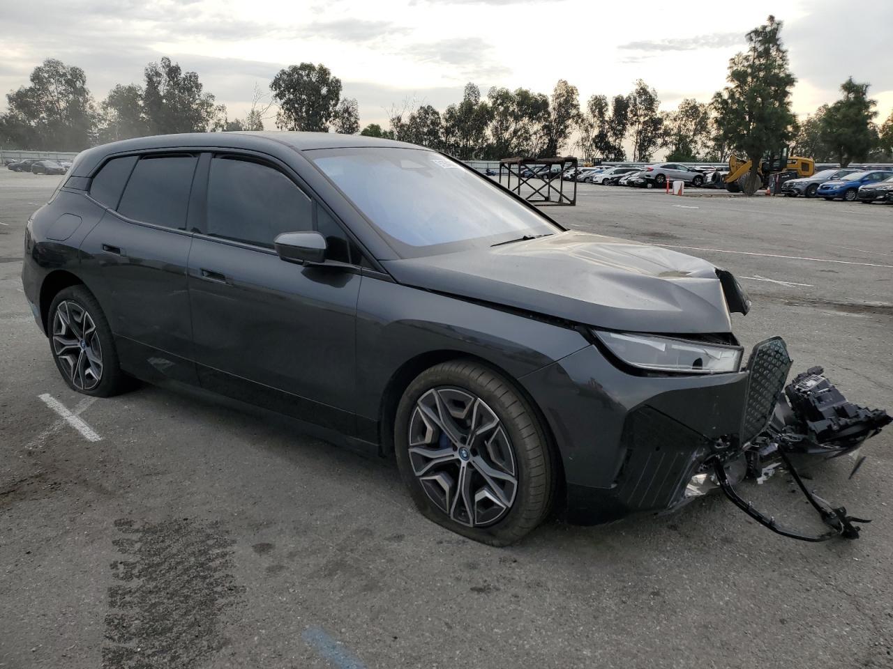 2025 BMW Ix Xdrive50
