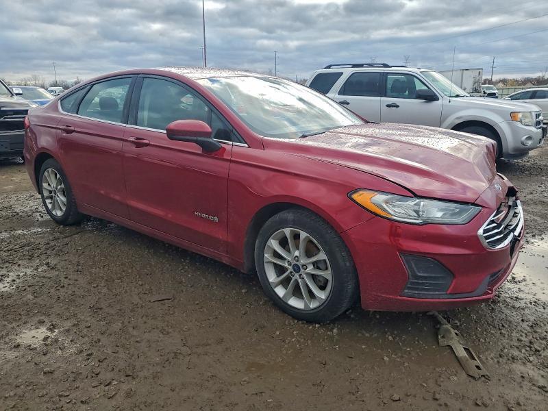 2019 Ford Fusion se