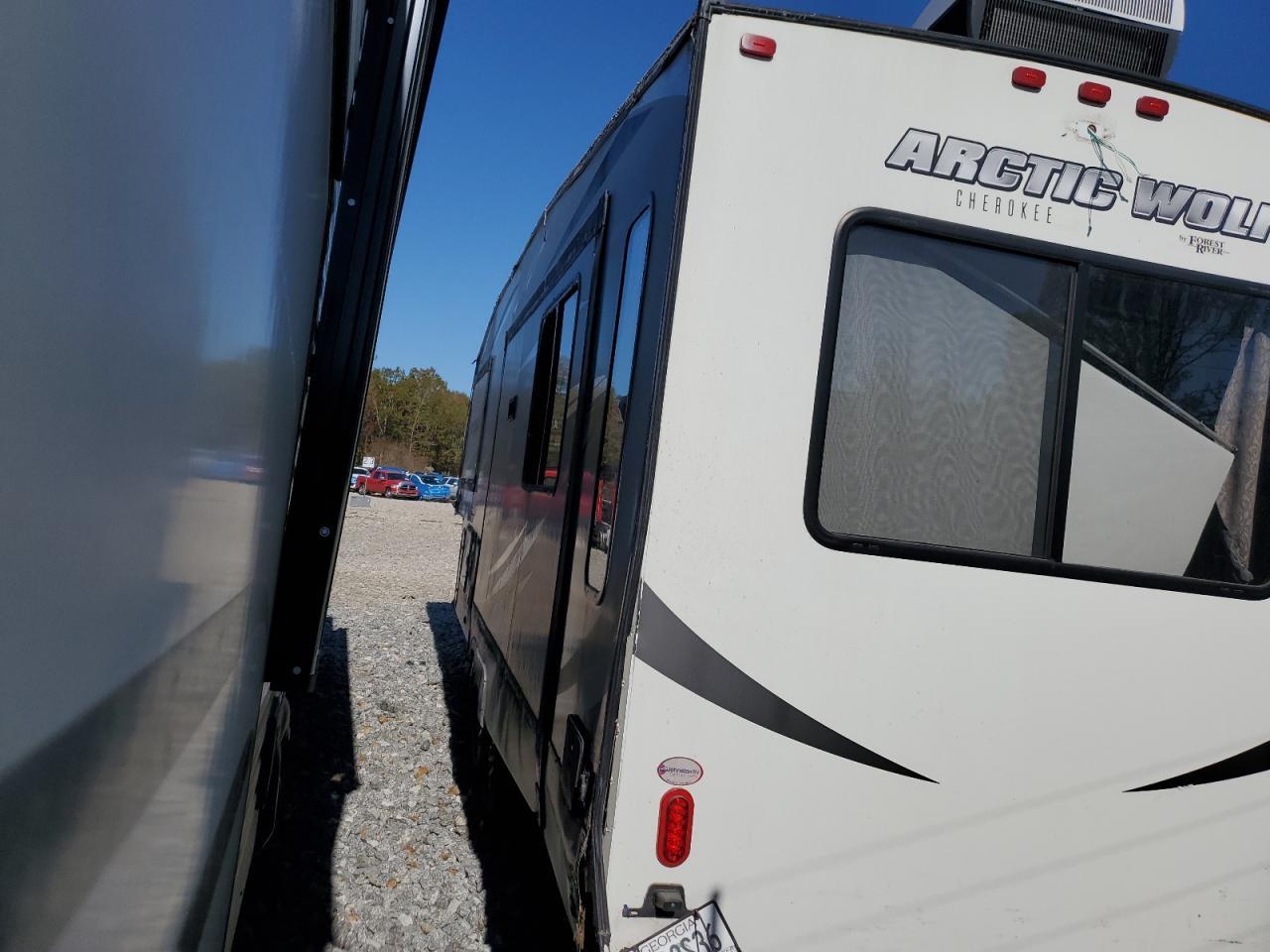 2019 Wildwood 2019 Foresriver Wolf PUP 1-Camper