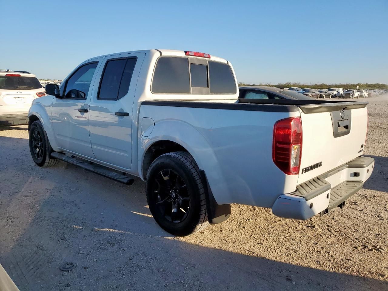 2020 Nissan Frontier s