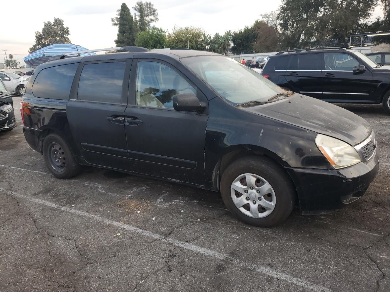 2010 KIA Sedona lx