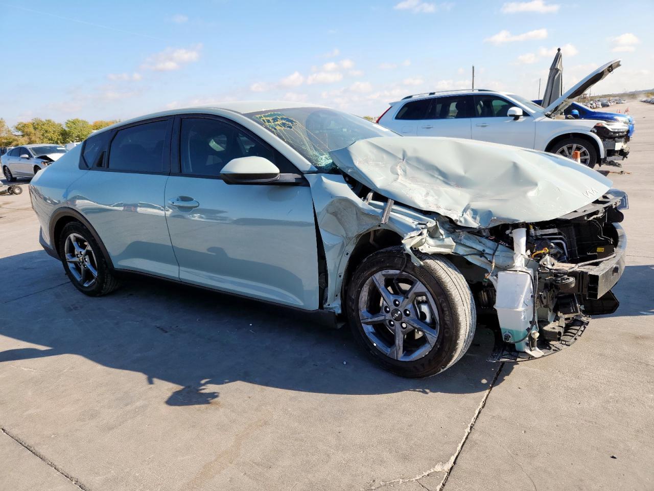 2025 KIA K4 lx
