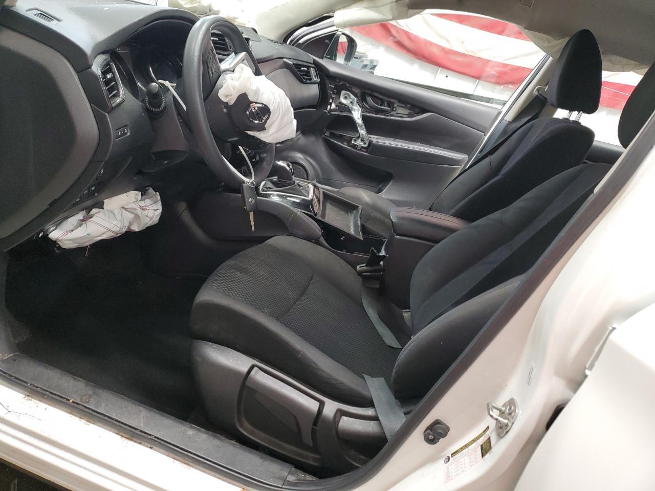 2020 Nissan Rogue Sport s