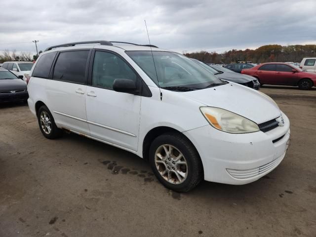 2005 Toyota Sienna le