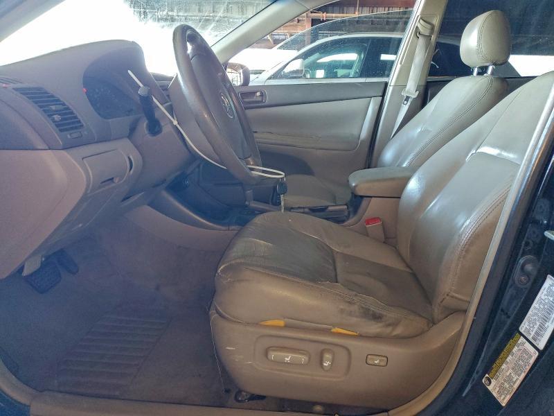 2004 Toyota Camry le