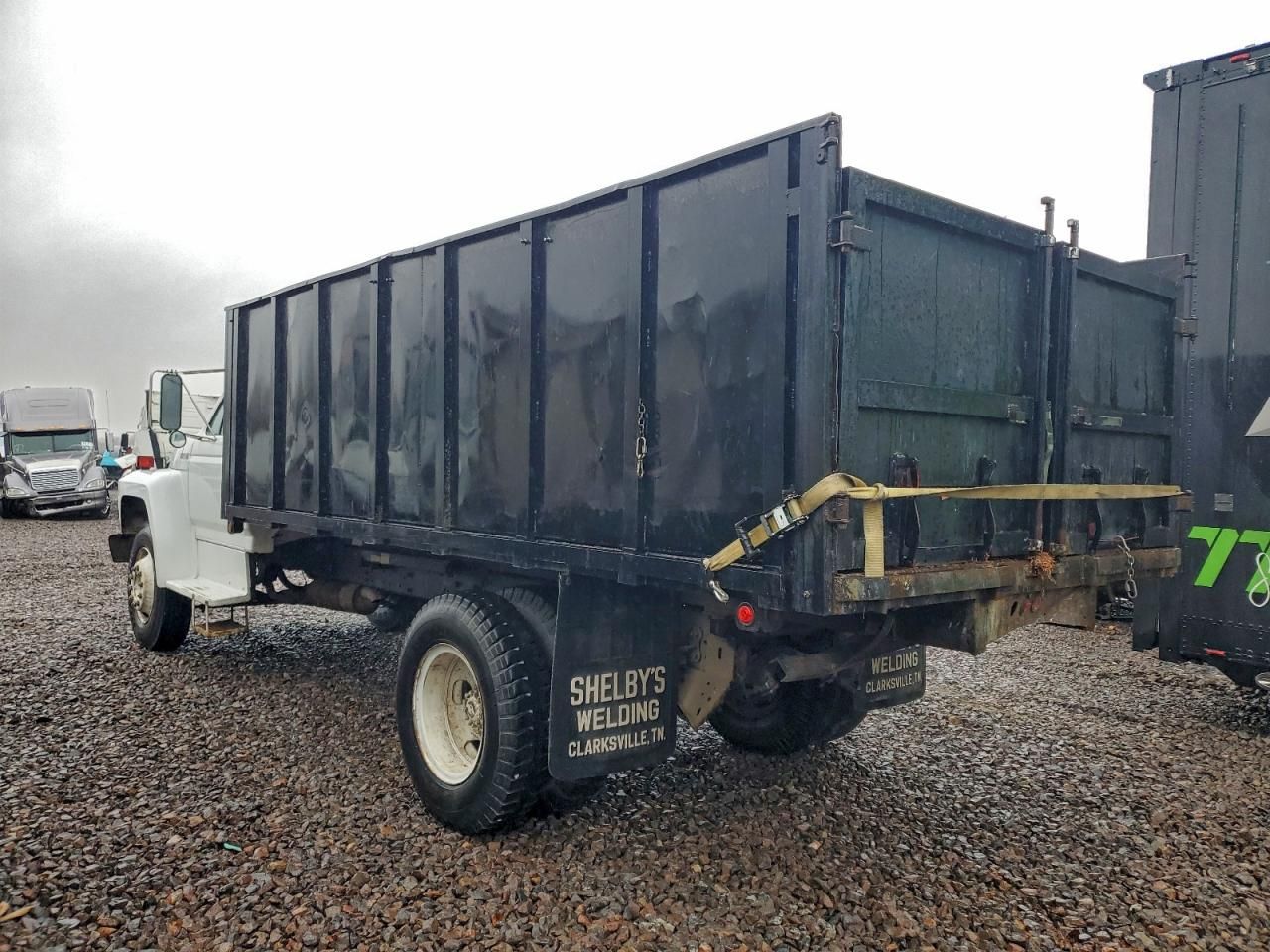 1994 Ford F700 Dump Truck