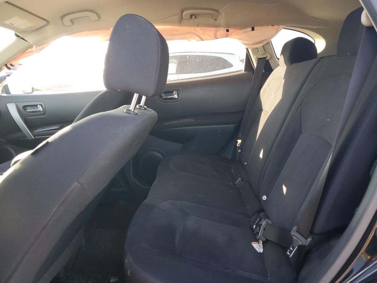 2010 Nissan Rogue s