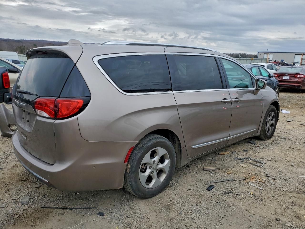 2017 Chrysler Pacifica Touring l Plus