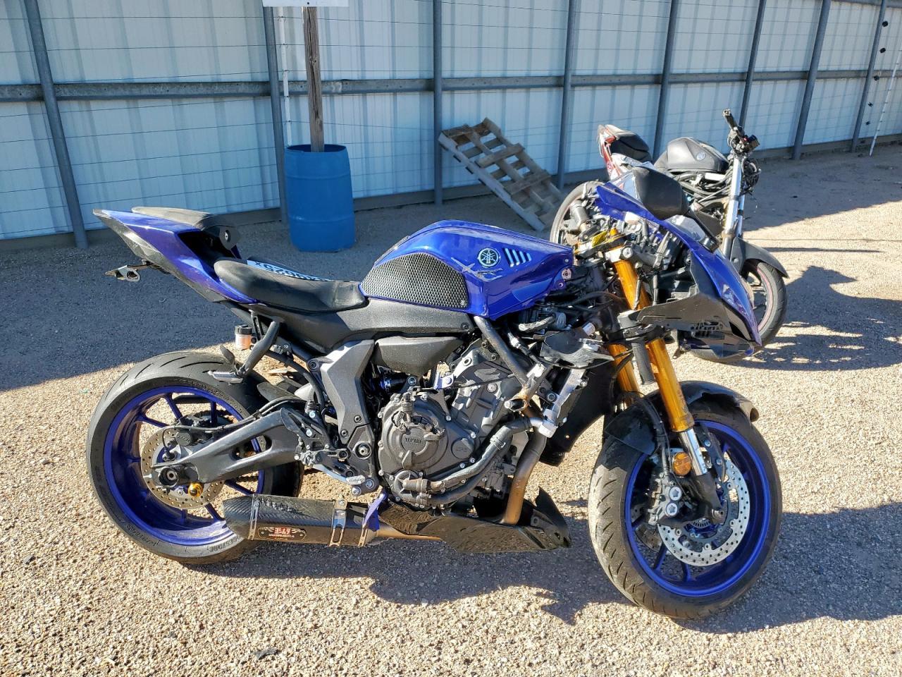 2025 Yamaha YZFR7