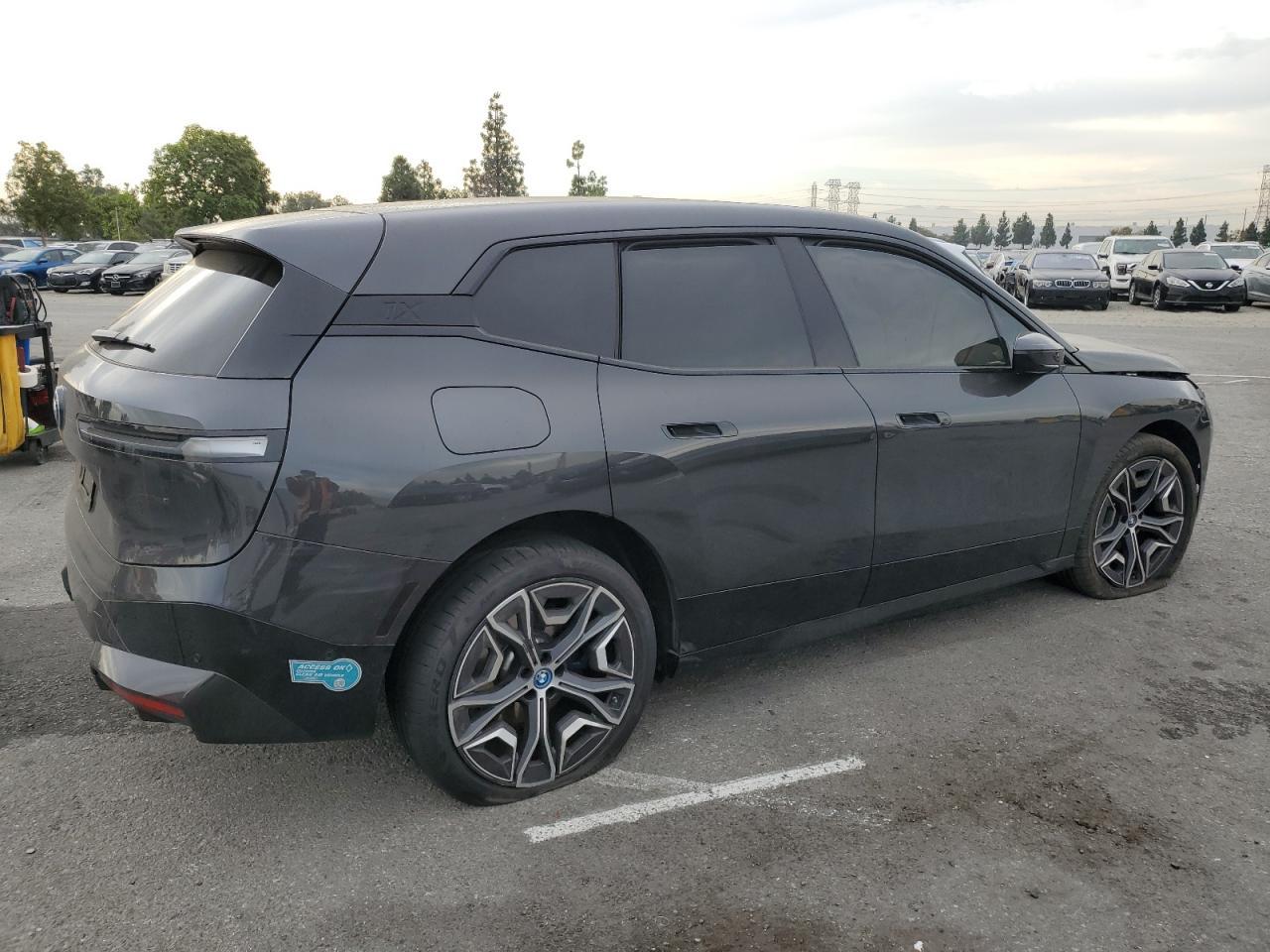 2025 BMW Ix Xdrive50