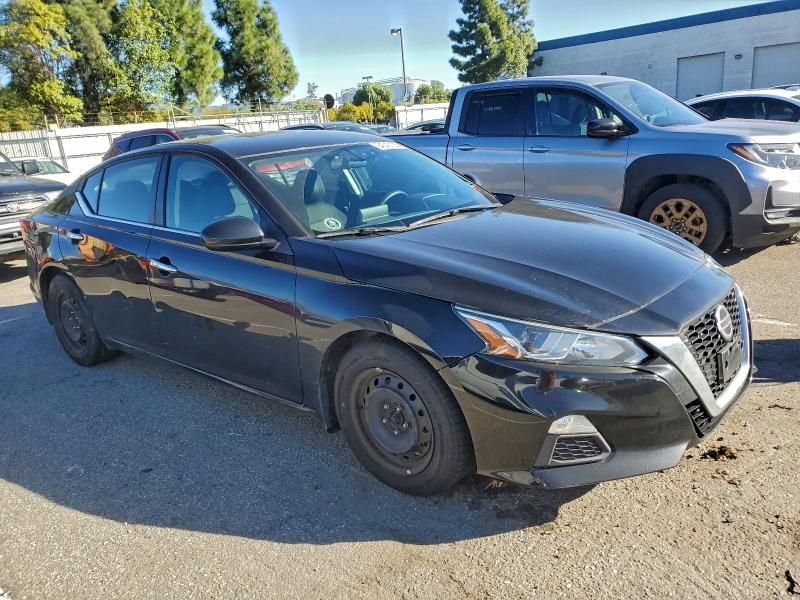 2019 Nissan Altima s