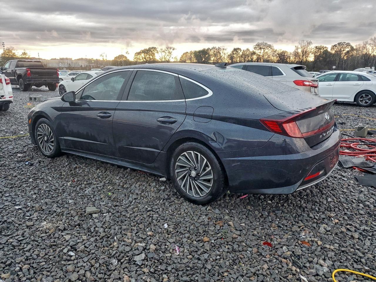 2022 Hyundai Sonata Hybrid