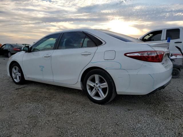 2016 Toyota Camry le