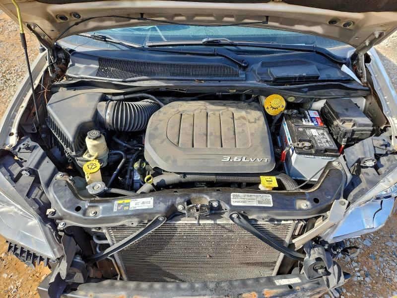 2016 Chrysler Town & Country Touring