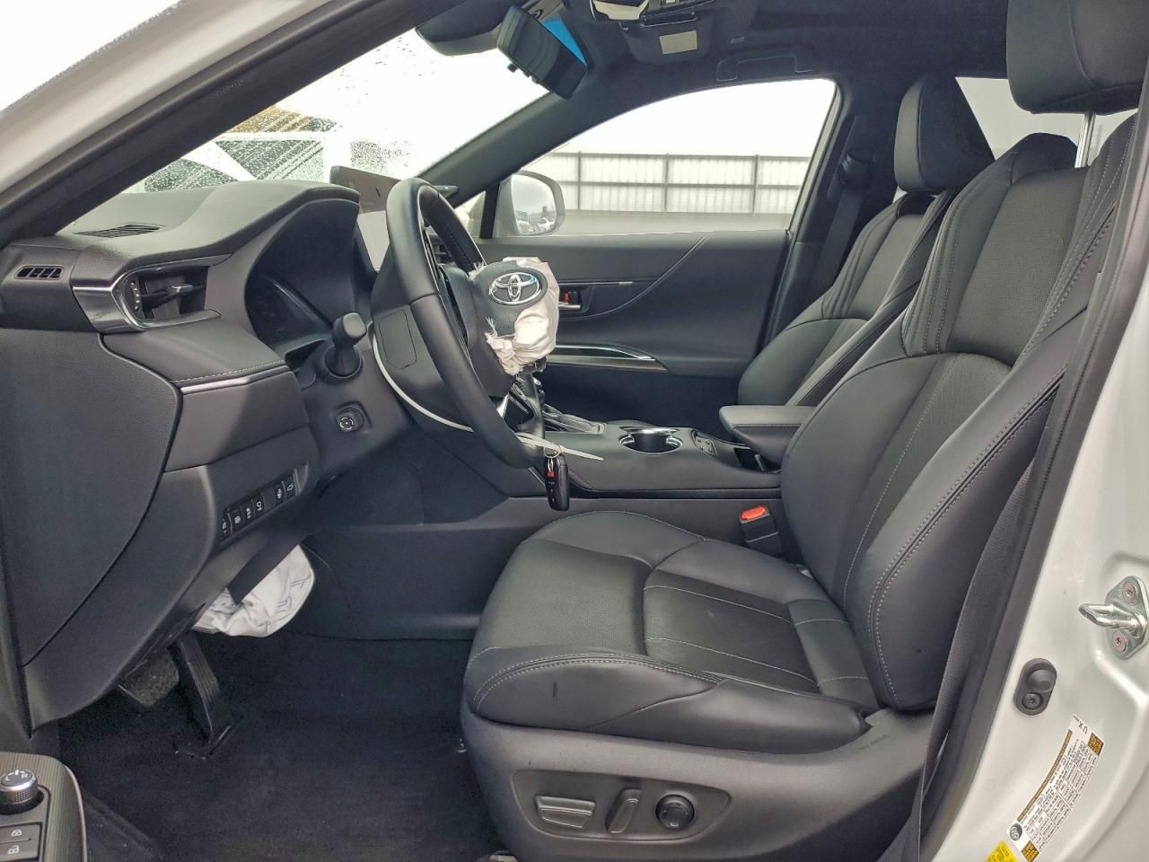 2024 Toyota Venza le