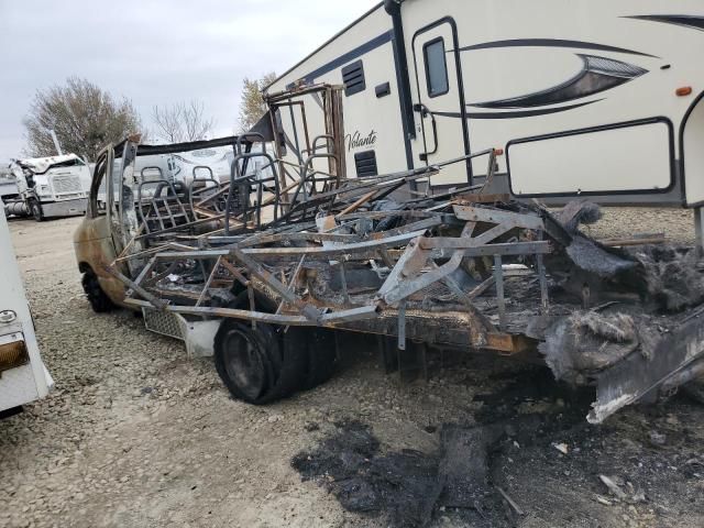 2004 Ford Econoline E350 Super Duty Cutaway van