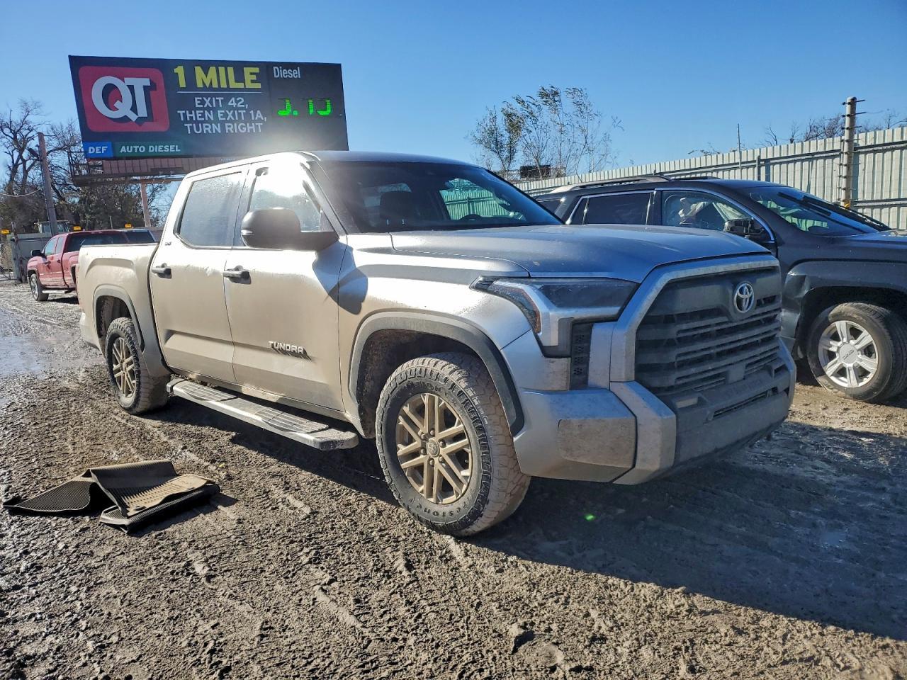2023 Toyota Tundra SR5