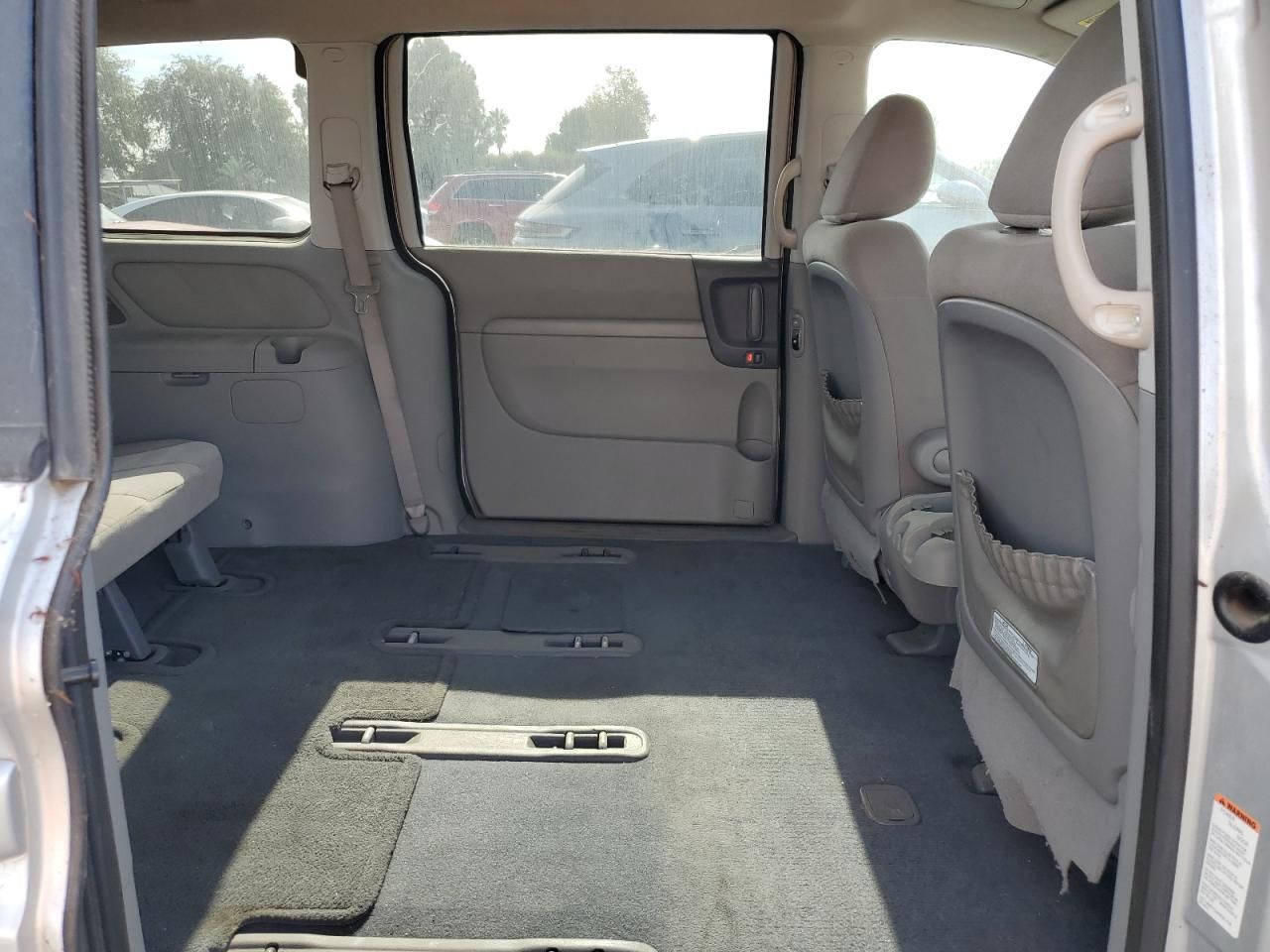 2012 KIA Sedona lx