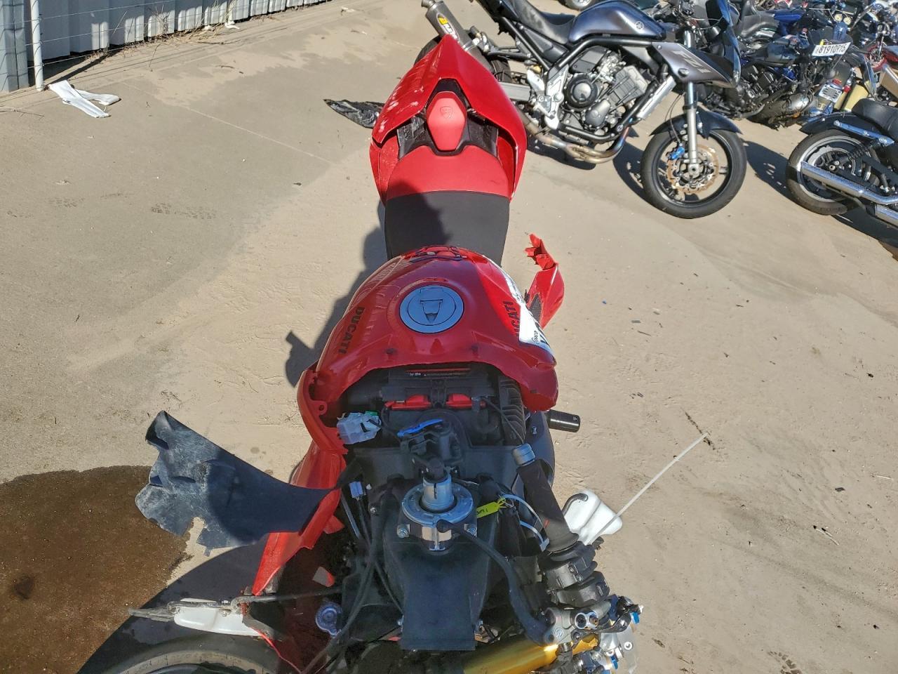 2022 Ducati Panigale V4S