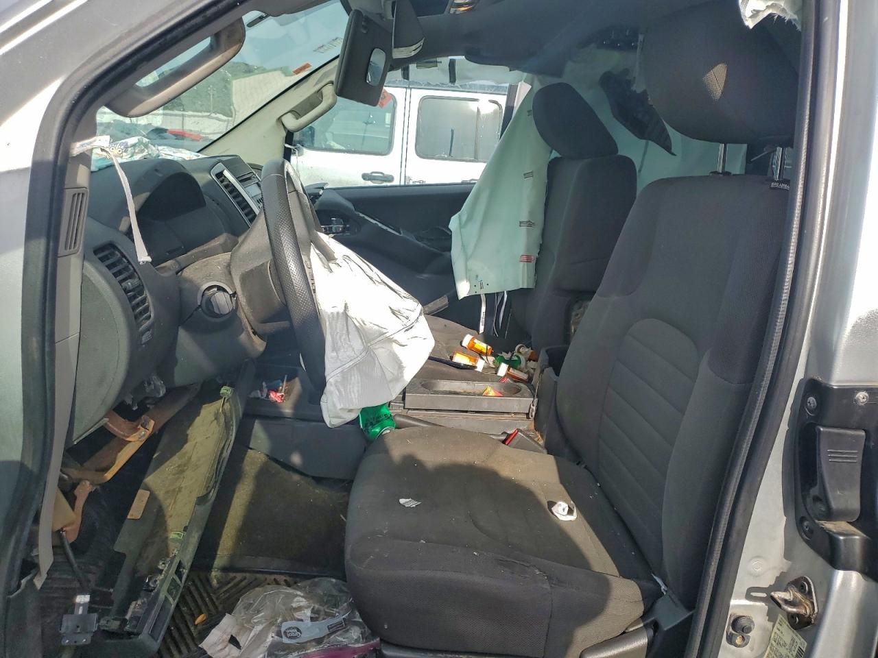 2014 Nissan Frontier s