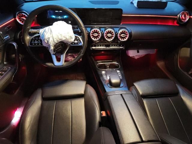 2021 Mercedes-Benz A 220