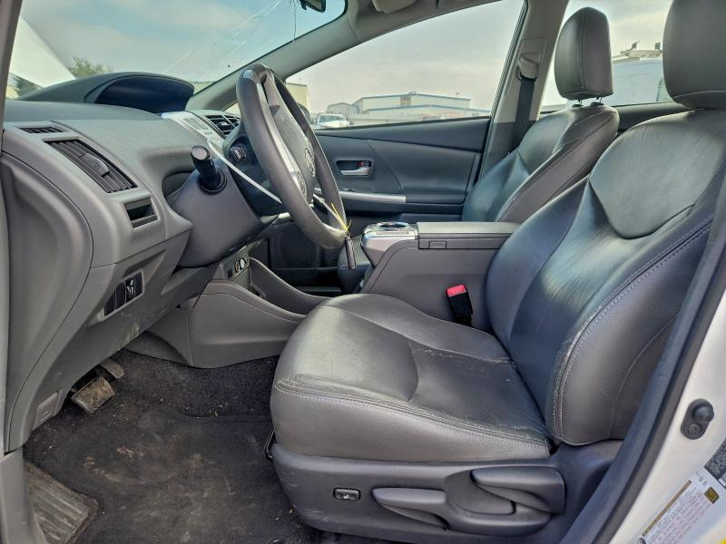 2013 Toyota Prius v Three