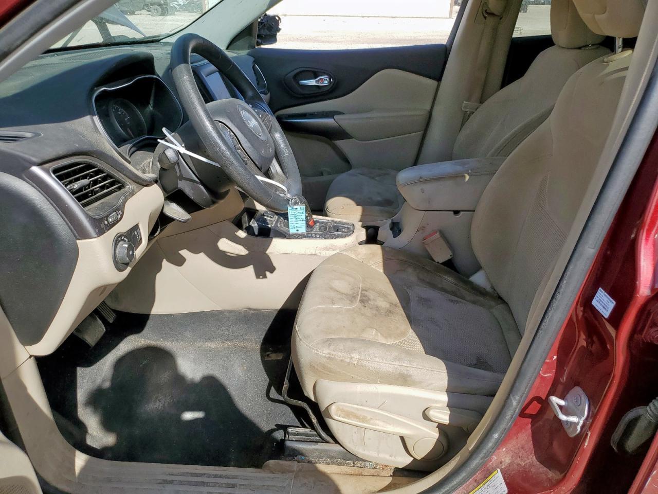 2019 Jeep Cherokee Latitude