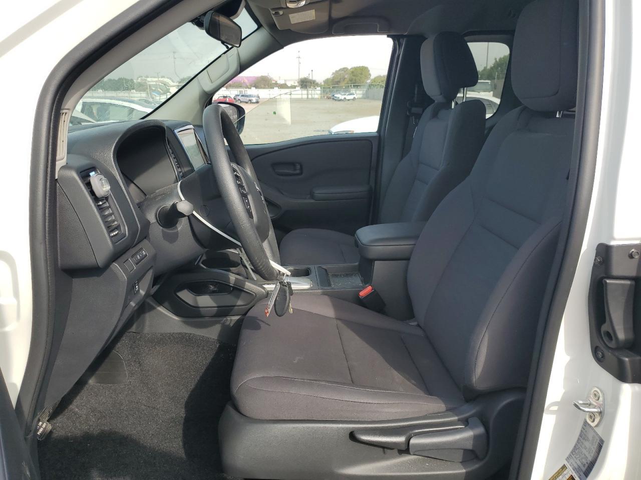 2024 Nissan Frontier s