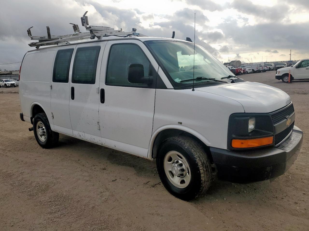2016 Chevrolet Express 2500 Delivery Van