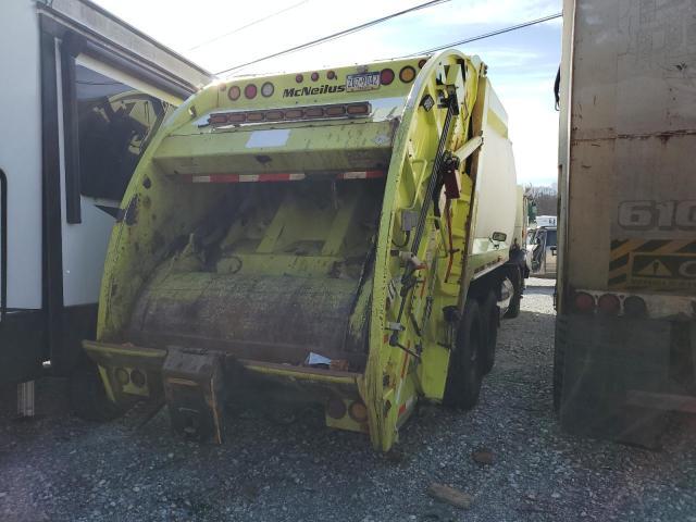 2013 Peterbilt 320 Refuse Truck