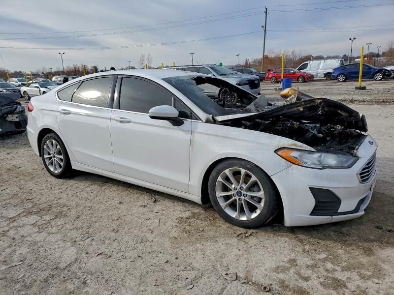 2020 Ford Fusion se