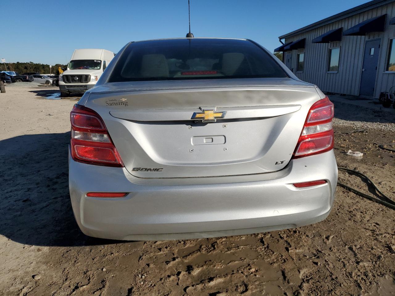 2018 Chevrolet Sonic lt