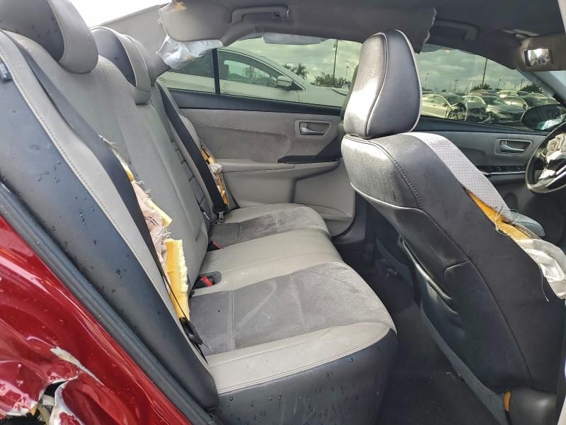 2015 Toyota Camry le