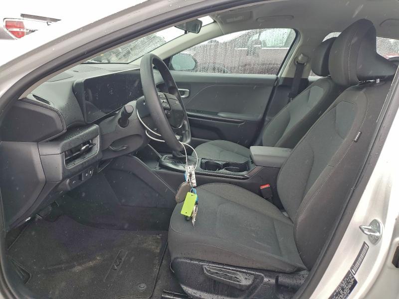 2025 KIA K4 lx