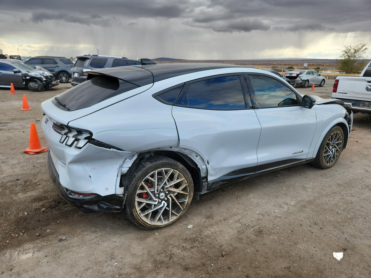 2022 Ford Mustang Mach-e gt