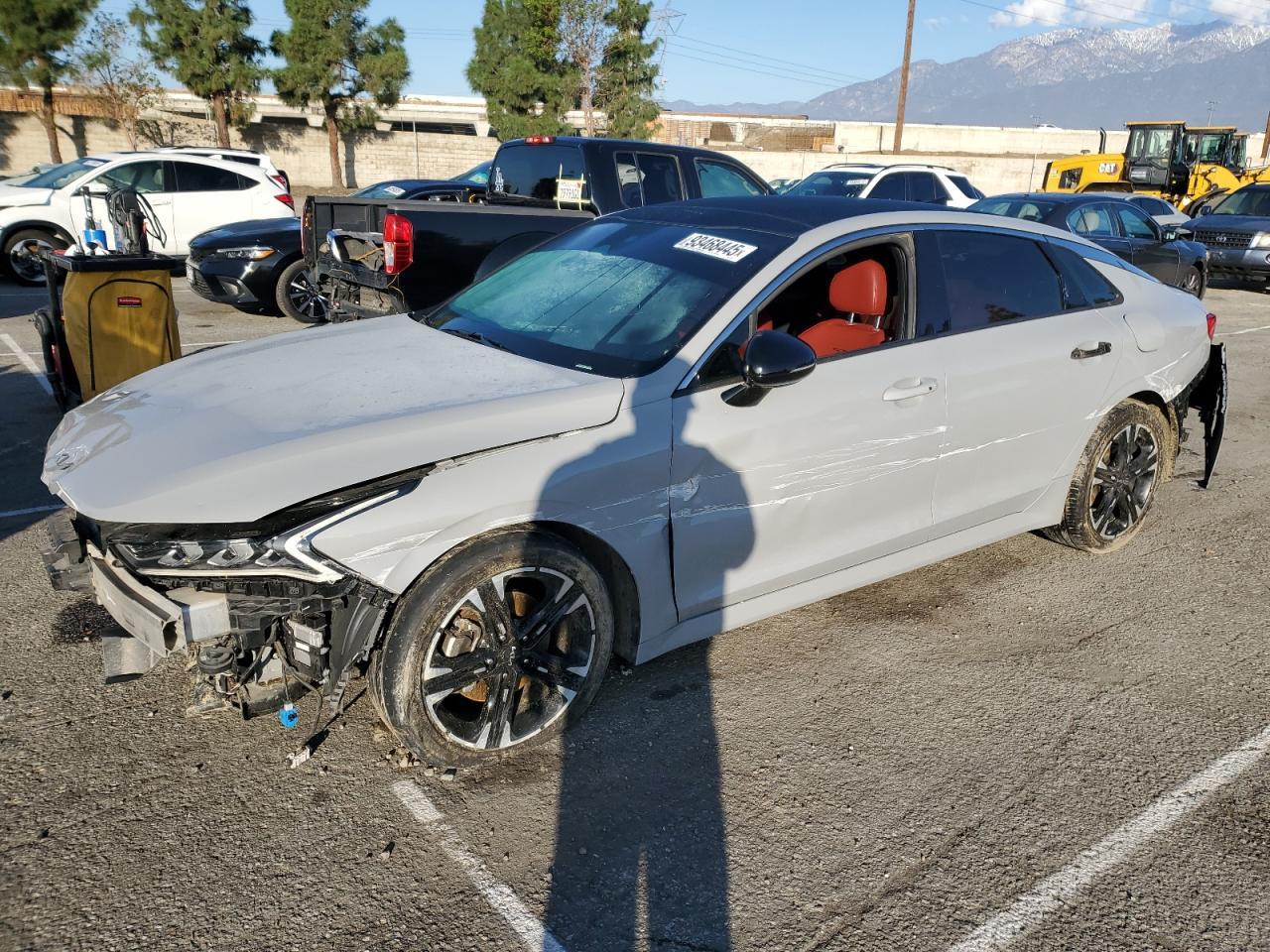 2022 KIA K5 gt Line