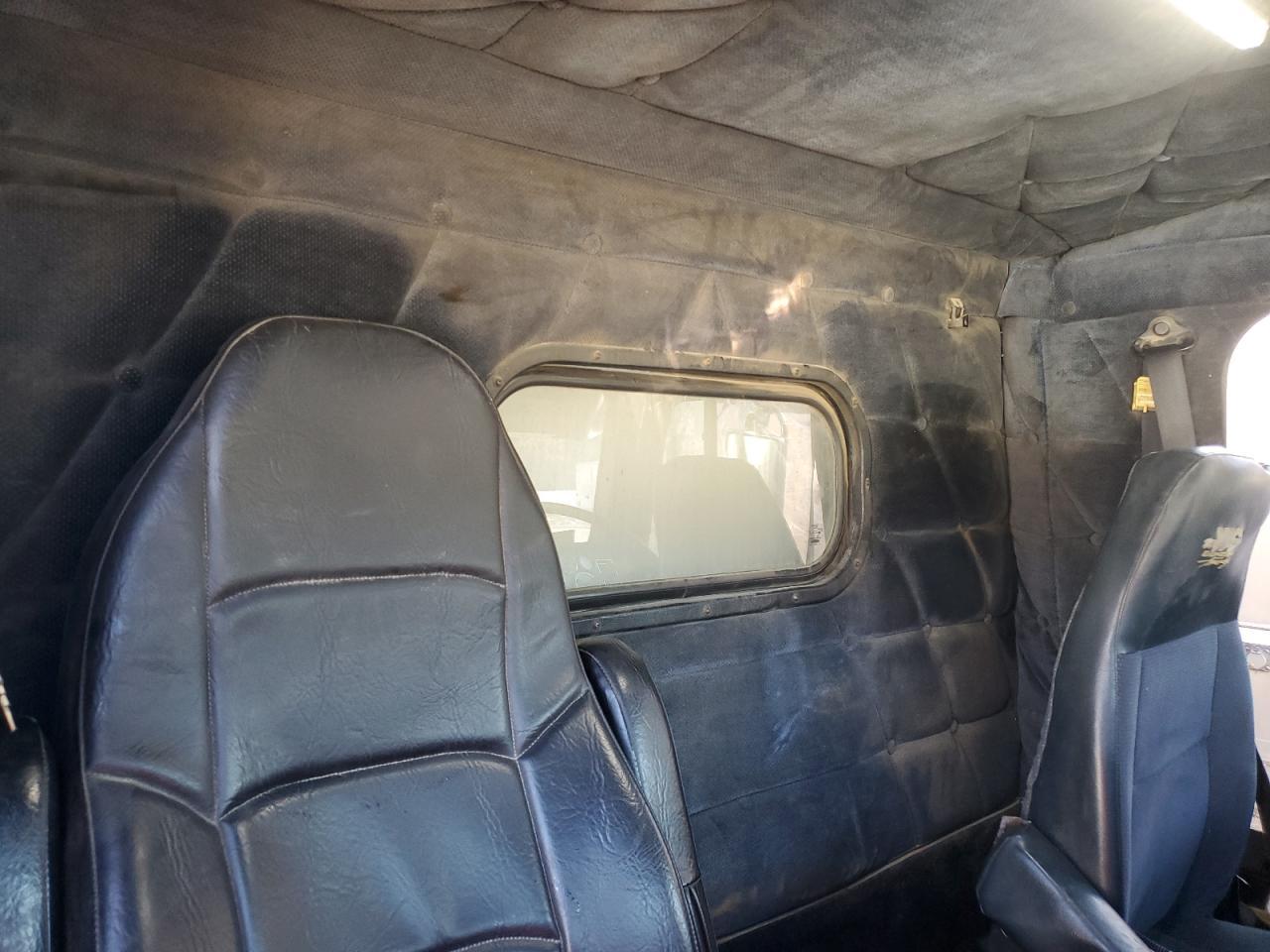 2000 Freightliner Conventional Feed Delivery Truck