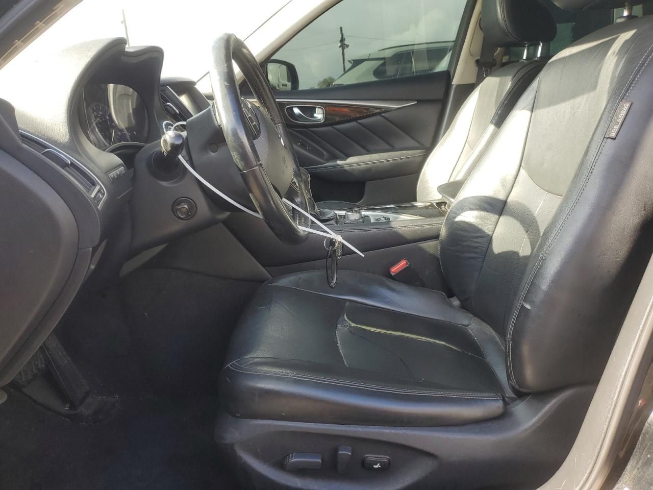 2015 Infiniti Q50 Base