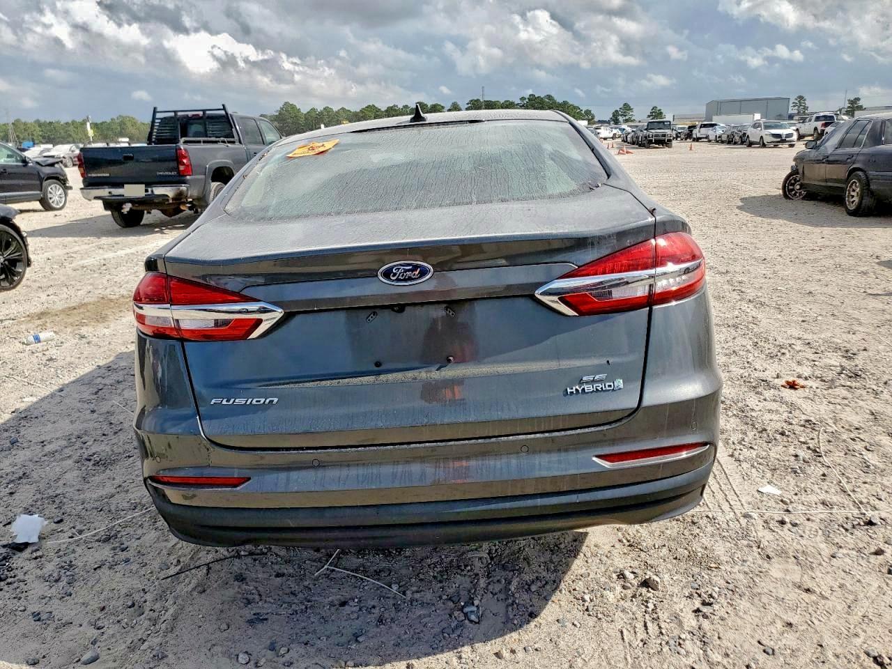 2019 Ford Fusion se