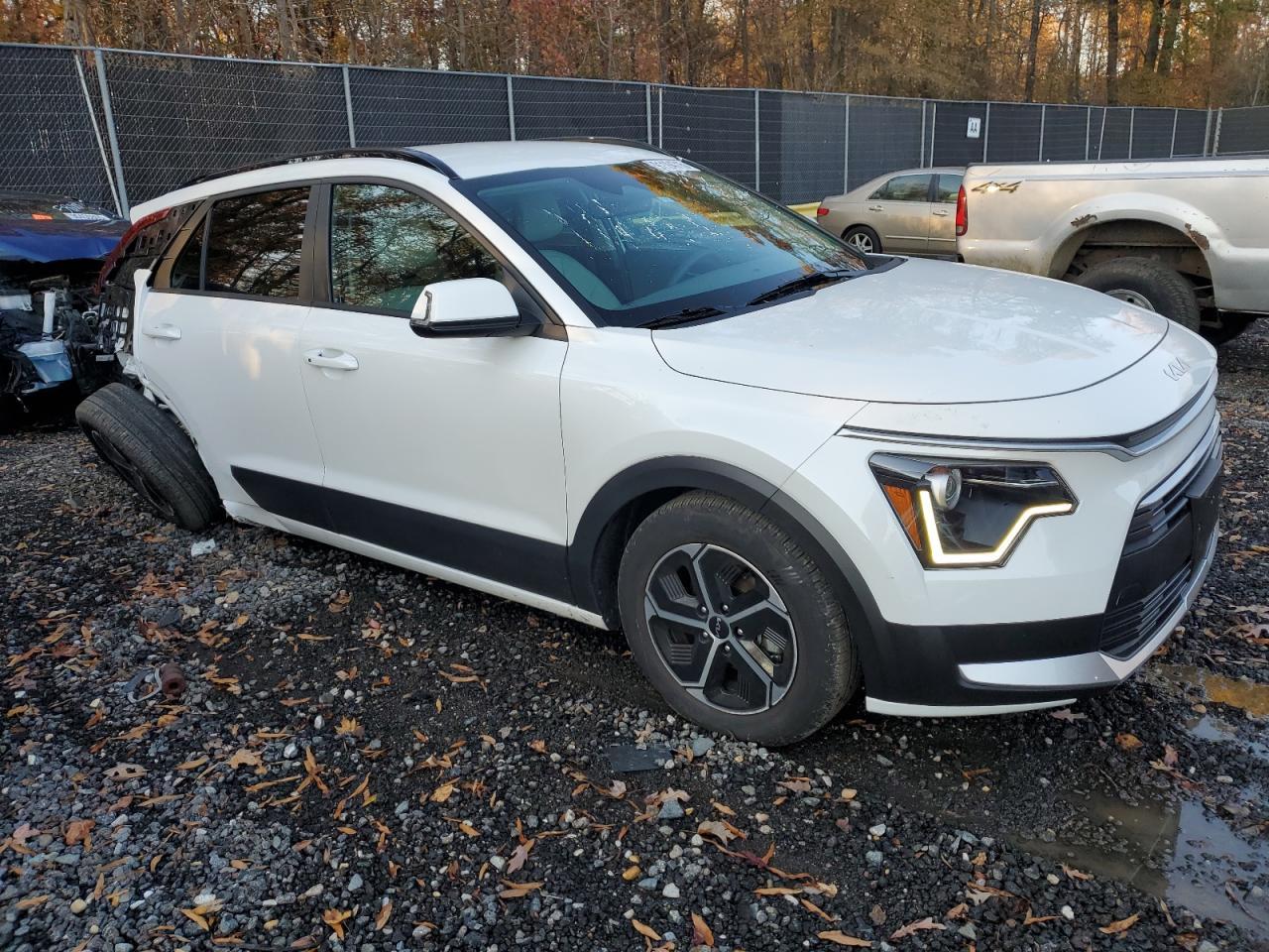2025 KIA Niro ex