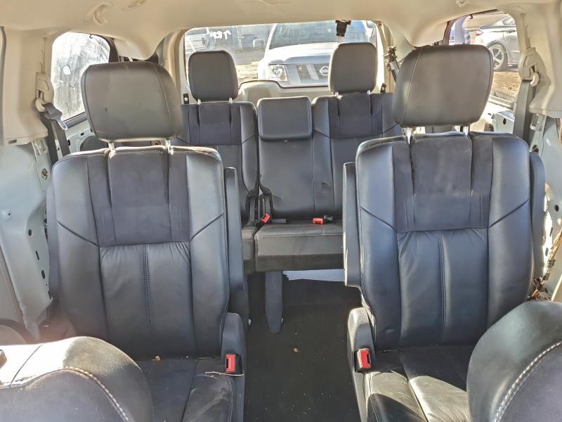 2011 Chrysler Town & Country Limited
