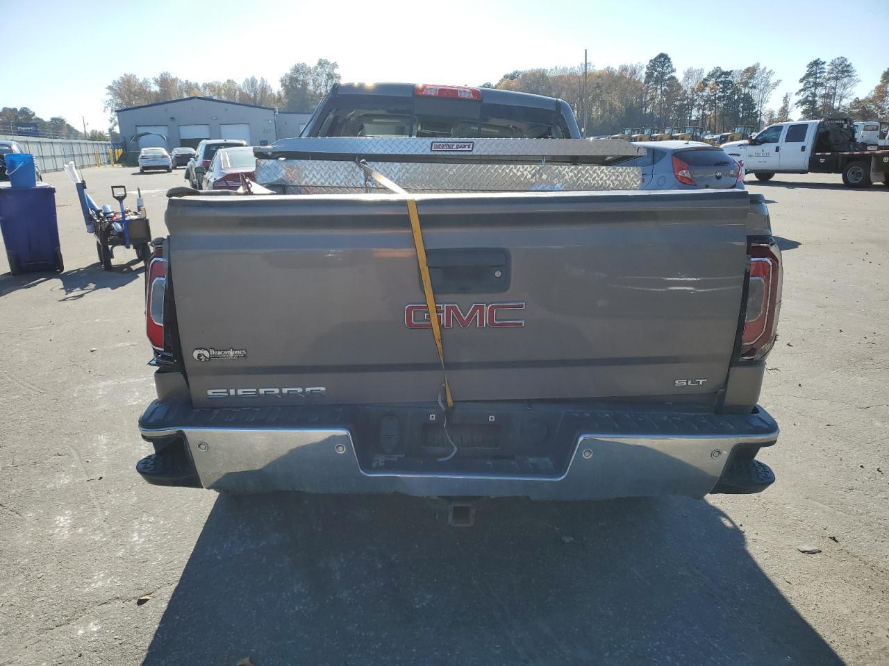 2017 GMC Sierra K1500 SLT